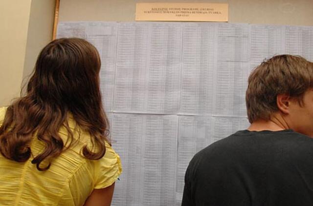 Stojantiesiems antrame etape liko per 1,8 tūkst. nemokamų studijų vietų