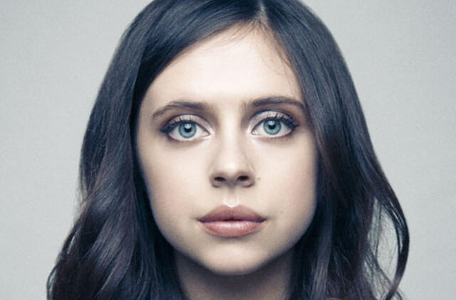 Filmo "Tarp pilkų debesų" aktorė Bel Pauli triumfuoja kine