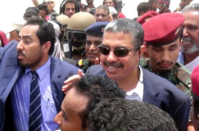 Jemeno premjeras sugrįžo į šalį