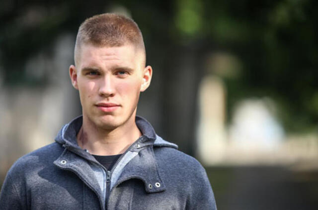 Pirmasis savo noru atlikti šauktinio tarnybą pasirinkęs jaunuolis sieks būti tarp geriausiųjų
