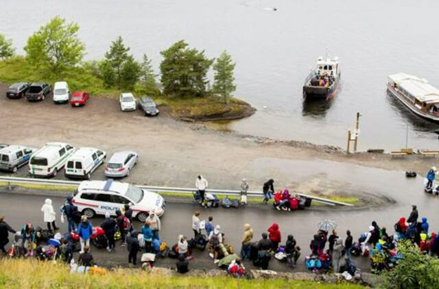 Praėjus ketveriems metams nuo tragiškų įvykių Norvegijoje, jaunimas grįžta į Utiojos salą