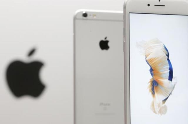 "Apple" pristatė savo naujuosius "iPhone", planšetę ir TV priedėlį
