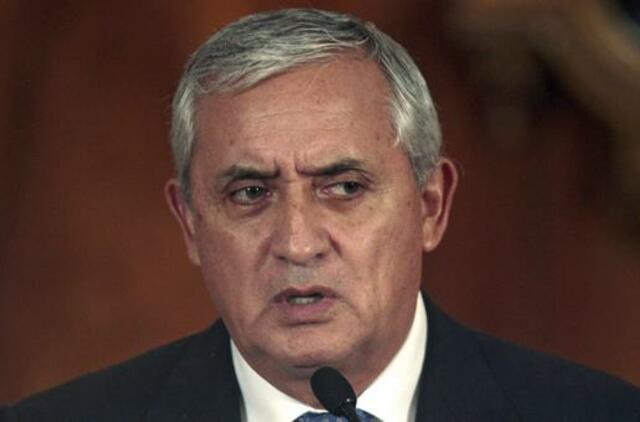Atsistatydino Gvatemalos prezidentas