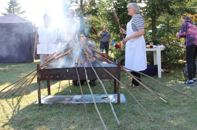 Juodkrantėje - folkloro šventė "Pūsk, vėjuži!"