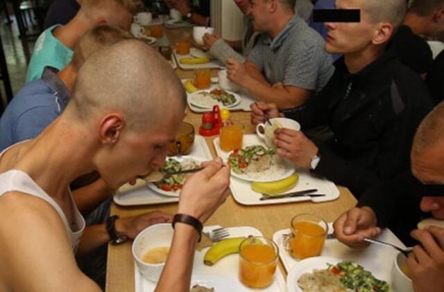 Dėl psichologinių problemų skundėsi du šauktiniai