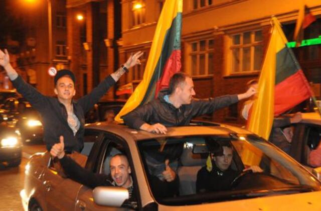 Klaipėdos gatvėmis – sirgalių minios