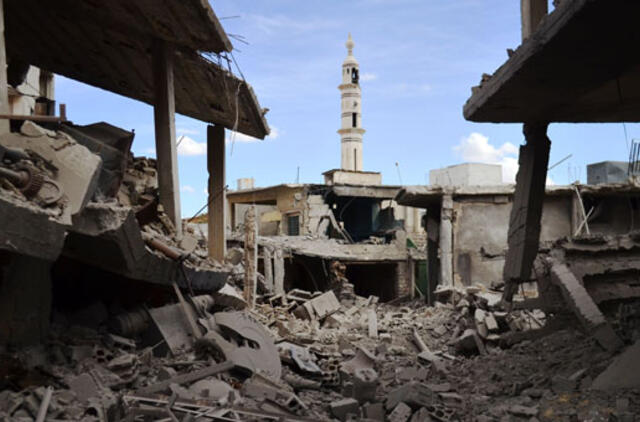 Konstantinas Kosačiovas: Rusijos aviacijos smūgiai galimi ir už Sirijos ribų