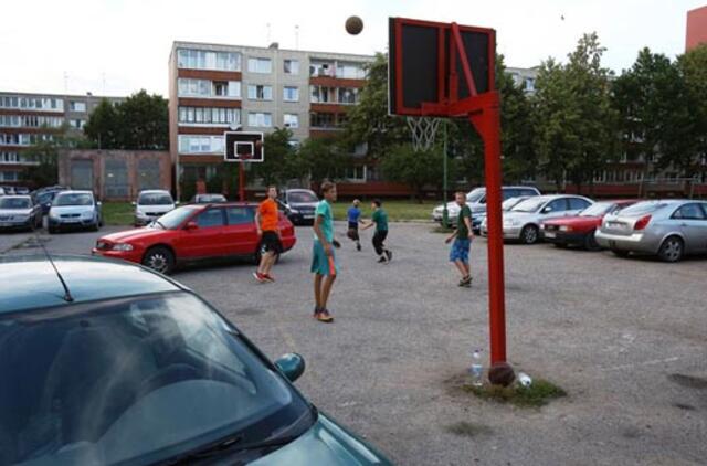 Kovoje už aikštelę - grasinimai