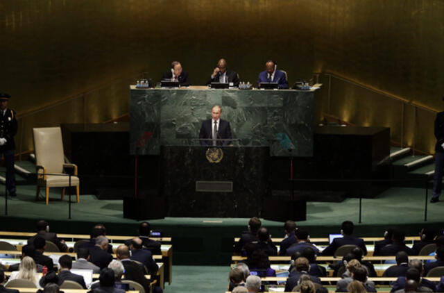 Vladimiras Putinas paragino sudaryti tarptautinę antiteroristinę koaliciją