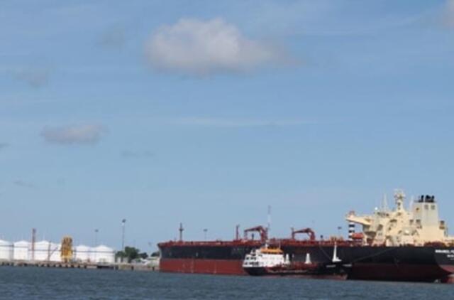 Žalioji laivybos banga ritasi į uostus