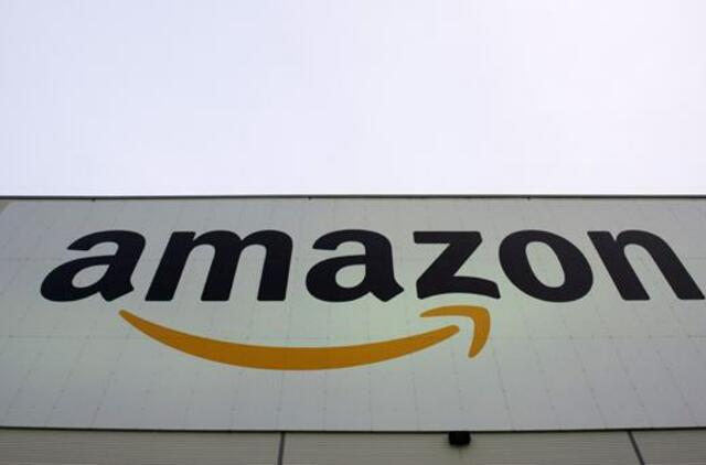 "Amazon" padavė į teismą žmones, padirbinėjančius mokamas recenzijas