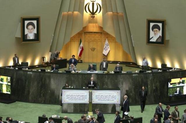 Irano parlamentas patvirtino branduolinę programą