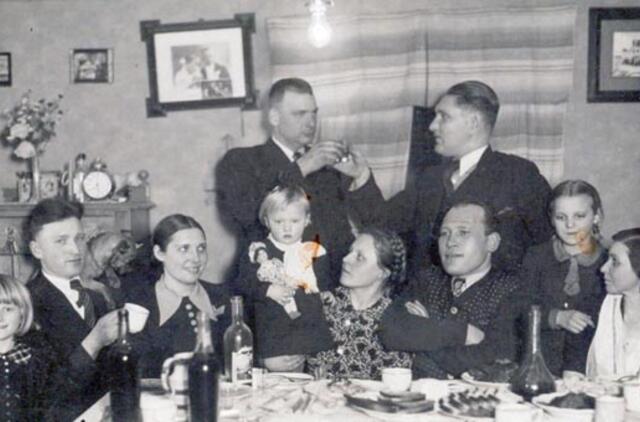 Klaipėdos akvarelės: namai ir žmonės (412)