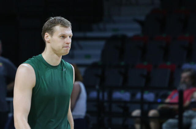 LKL lyderių dvikovą laimėjo "Žalgirio" krepšininkai