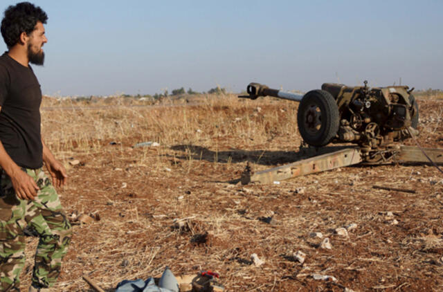 Sirijos nuosaikieji sukilėliai neatmetė Rusijos pasiūlymo dėl karinės pagalbos