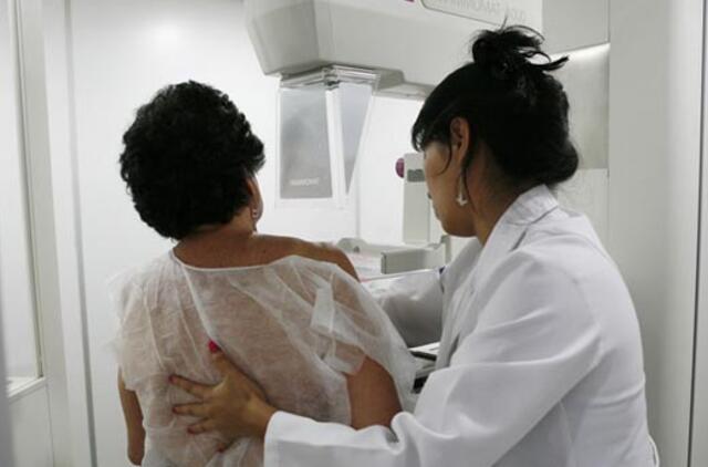 Spalį - dėmesys krūties vėžio prevencijai