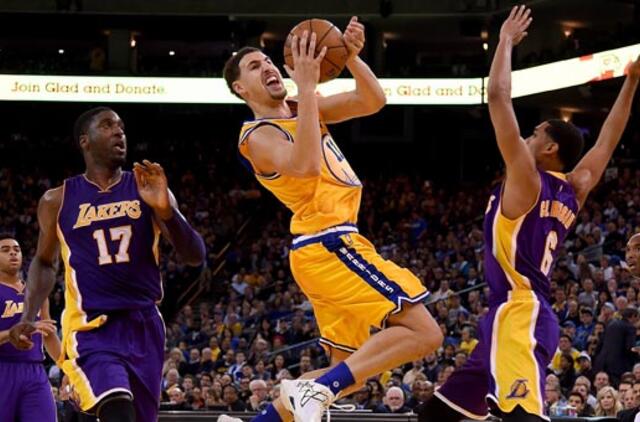 16-ąją pergalę iš eilės iškovoję "Warriors" krepšininkai pagerino NBA rekordą