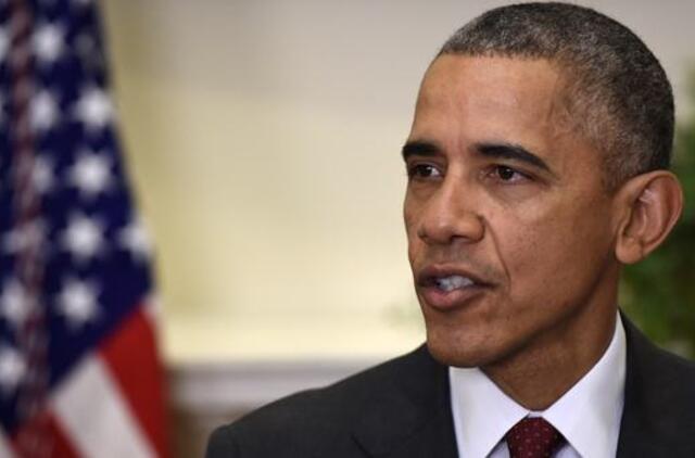 Barakas Obama pasirašė gynybos biudžeto įstatymą