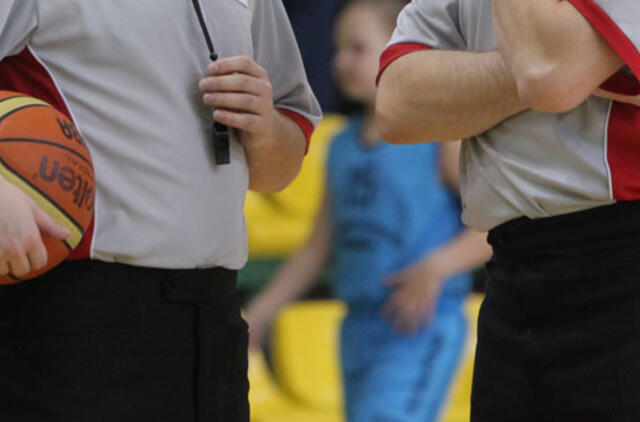 Kėdainiuose klydę krepšinio teisėjai suspenduoti