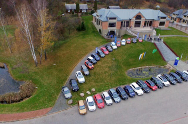 „Metų automobilio 2016" karūnos siekia 38 pretendentai