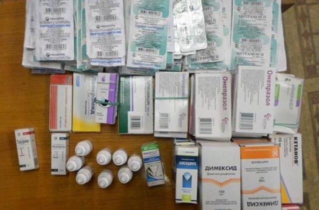 Turguje moteris prekiavo rusiškais vaistais