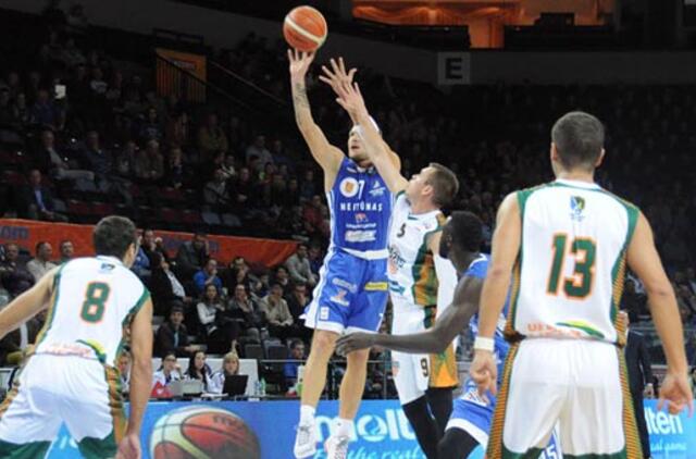 VIP kvietimais politikams domisi etikos sargai