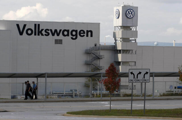 "Volkswagen" savo investicijas 2016-iesiems sumažino 1,1 mlrd. dolerių