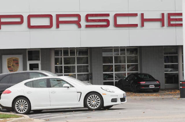 "Volkswagen" skandalas nusmukdė "Porsche" pelną