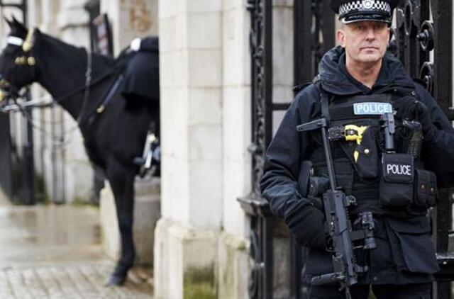 Dėl rasto įtartino objekto Londone evakuoti šimtai žmonių