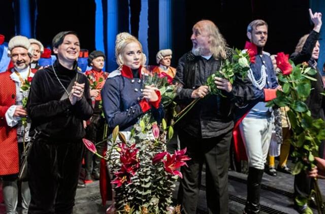 Karalienė Kruizė arba (Pa)degimas be degtukų