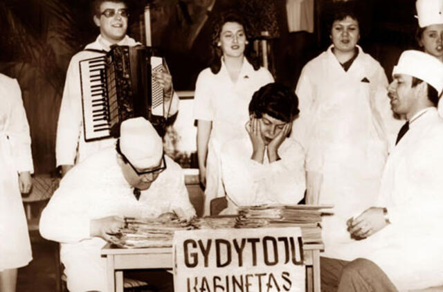 Klaipėdos akvarelės: namai ir žmonės (419)