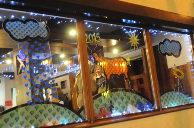 Kviečiame rinkti gražiausią kalėdinę vitriną