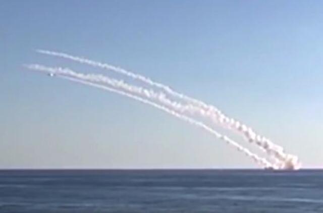 Rusija pirmą kartą atakavo taikinius Sirijoje iš povandeninio laivo