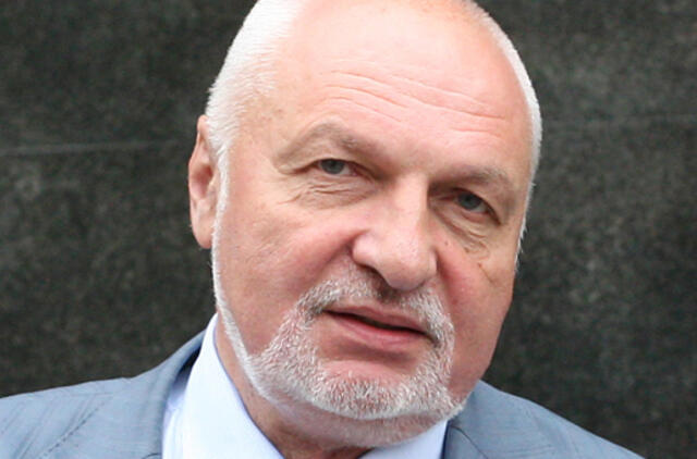 Valentinas Mazuronis siūlo pabėgelius apgyvendinti uždarose gyvenvietėse