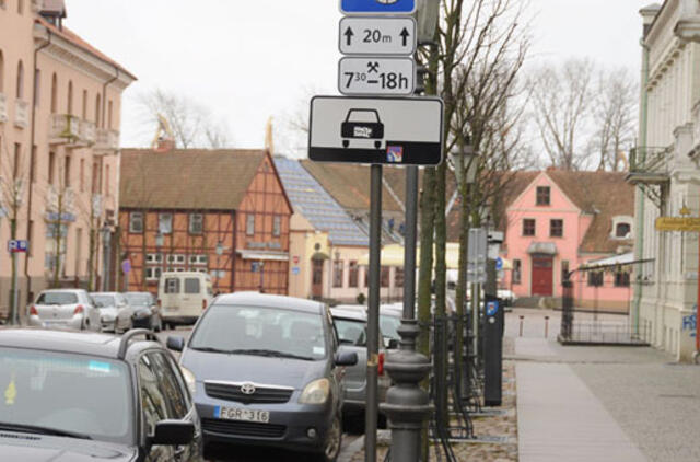 Rinkliavą už automobilius ima ant savo pečių