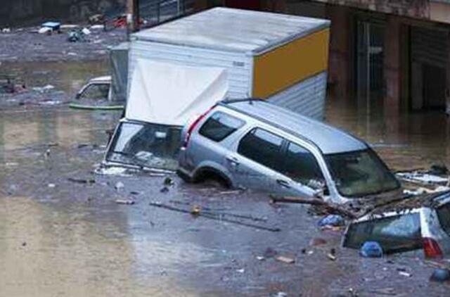 Ar tikrai daugėja stichinių nelaimių?