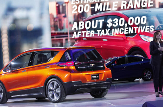 "General Motors" akcijų vertė išaugo kilstelėjus pelno prognozes