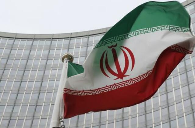 Iranas neteisėtomis vadina naujas JAV sankcijas