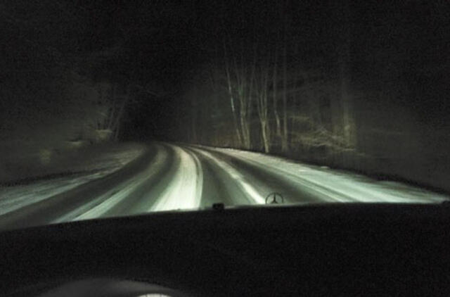 Keliuose - nemažai slidžių ruožų