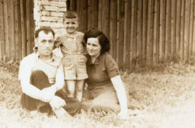 Klaipėdos akvarelės: namai ir žmonės (424)