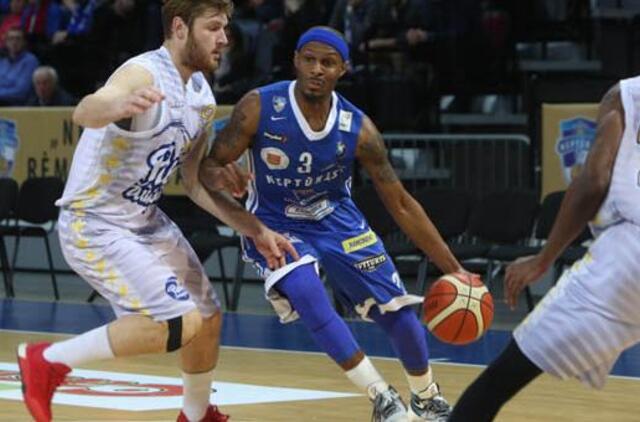 "Neptūno" krepšininkai įveikė svečius iš Pasvalio