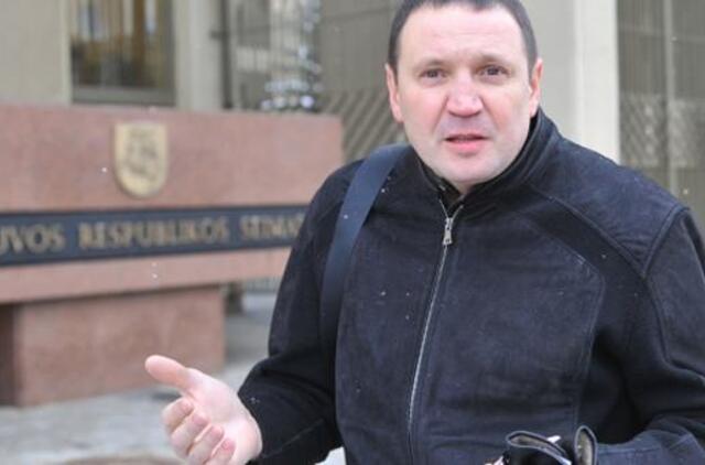 Savi piliečiai verčiami pabėgėliais