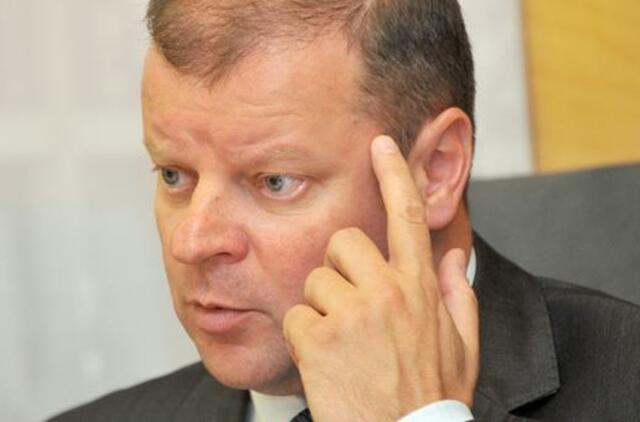 Apklausa: Saulius Skvernelis pagal populiarumą prezidentę ir premjerą vėl aplenkė