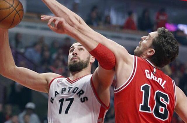 Jonas Valančiūnas atliko dvigubą dublį, tačiau "Raptors" pralaimėjo