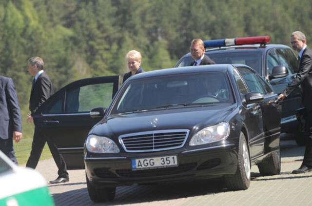 "Laikas naikinti privilegijas šalies vadovų palydai"