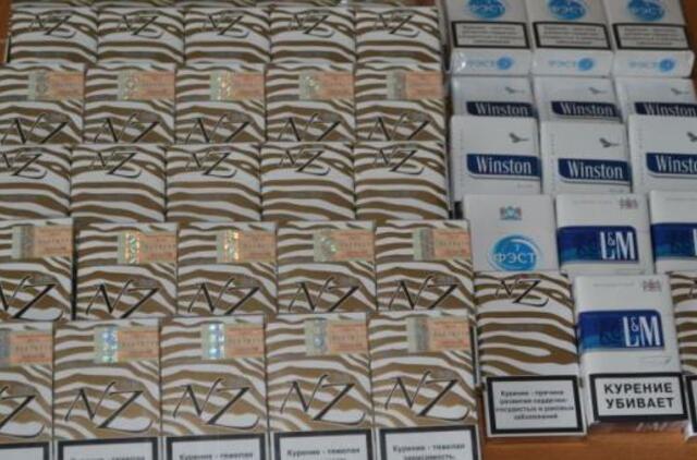 Nelegalių cigarečių vyras turėjo bare