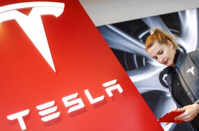 "Tesla" šiemet žada tapti pelninga