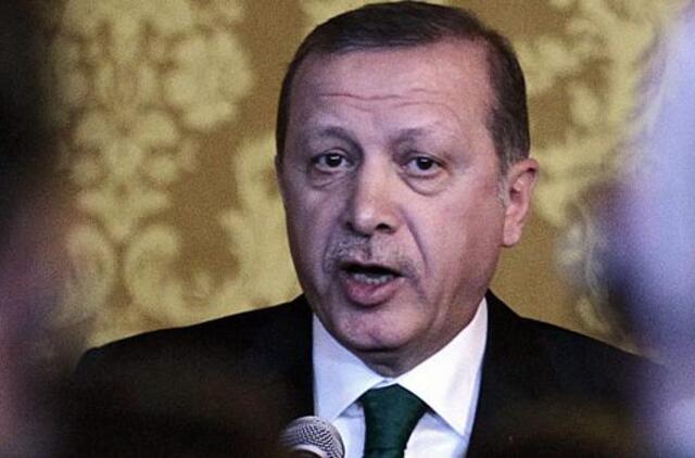 Turkija reikalauja, kad Rusija nutrauktų savo oro antskrydžius Sirijoje