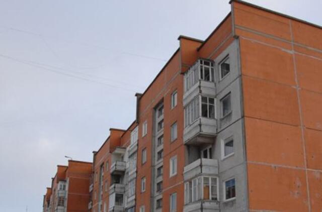 30 tūkst. eurų pasisavinusi bendrijos pirmininkė atgailaus Anglijoje