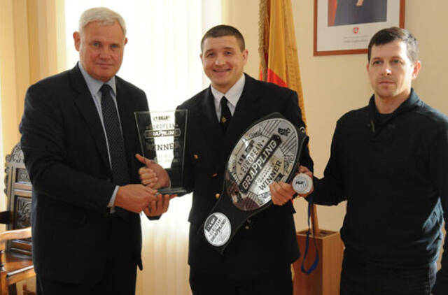 Meras: "Kovos menų sporto šakos padeda jaunus žmones ištraukti iš šešėlio"